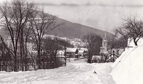 The eastern entrance to the hamlet of Windham on State Route 23